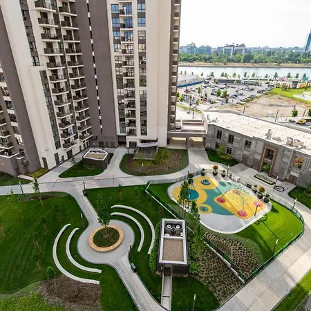 Waterfront Bramar